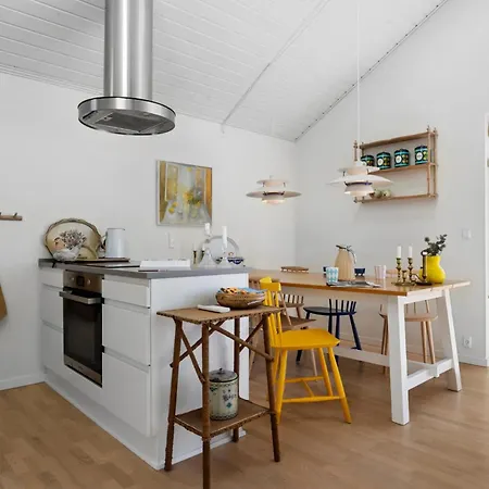 2 Bedroom Cozy In Casa vacanze Otterup