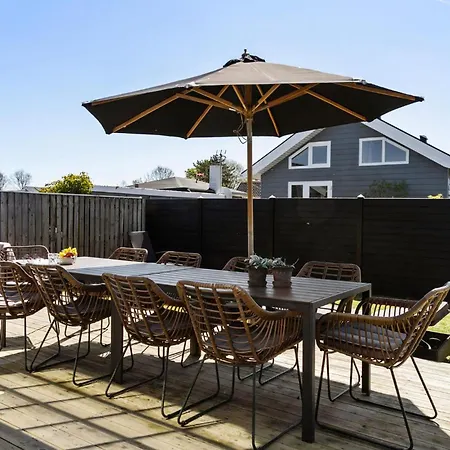 2 Bedroom Cozy In Casa vacanze